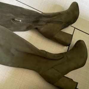 NWOT Stretchy over the knee boots